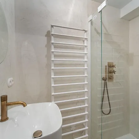 Apartment Duplex Renove Au Coeur De Megeve, 3 Chambres, Cheminee, Terrasse, Equipements Modernes. - Fr-1-569-72