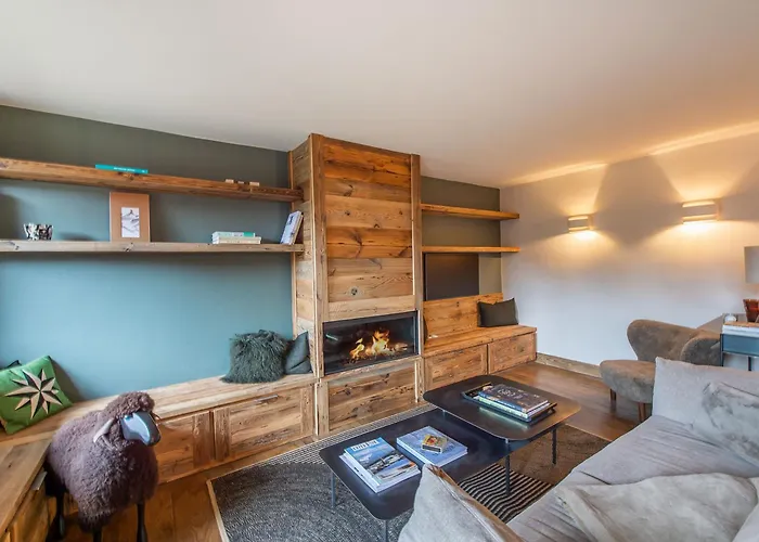 Lägenhet Duplex Renove Au Coeur De Megeve, 3 Chambres, Cheminee, Terrasse, Equipements Modernes. - Fr-1-569-72 Megève